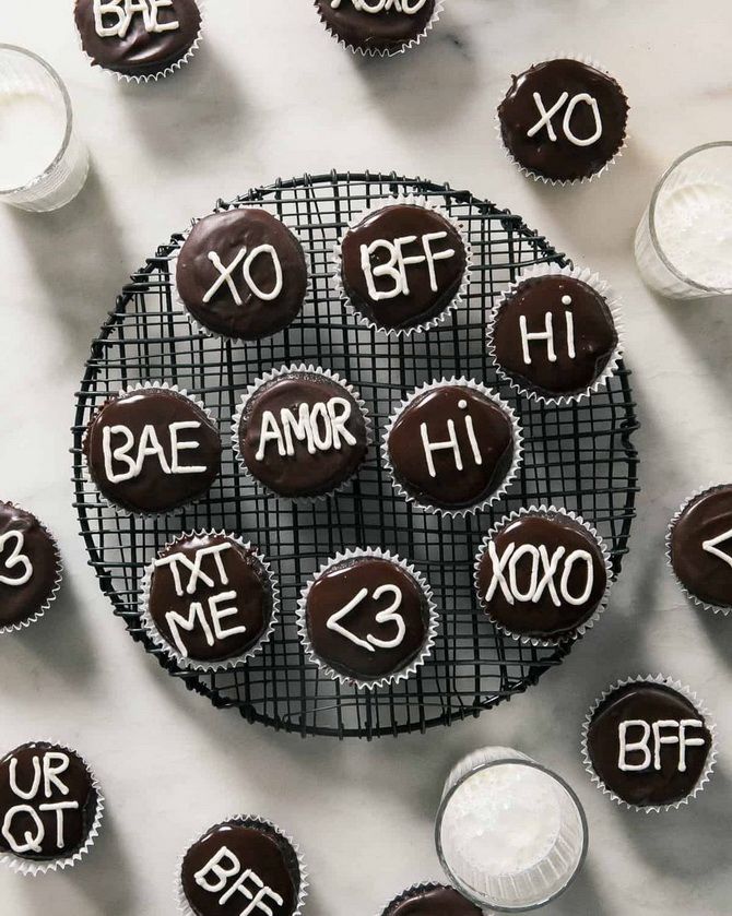 So dekorieren Sie Cupcakes schön zum Valentinstag 6