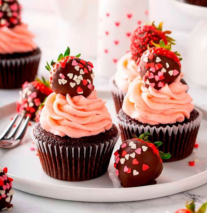 So dekorieren Sie Cupcakes schön zum Valentinstag 10