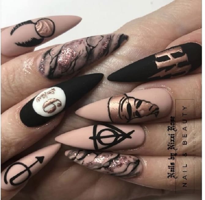 Underground manicure: new ideas for nail design 14