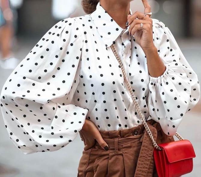Gepunktete Blusen: So tragen Sie den Modetrend 2023 9