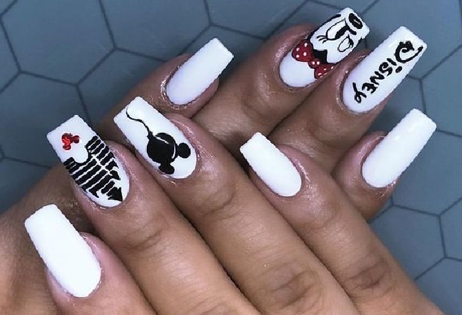 Mickey-Mouse-Maniküre: Stilvolle Nageldesign-Optionen 10