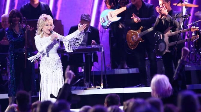 Dolly Parton veröffentlicht Rockalbum mit legendären Musikern 3