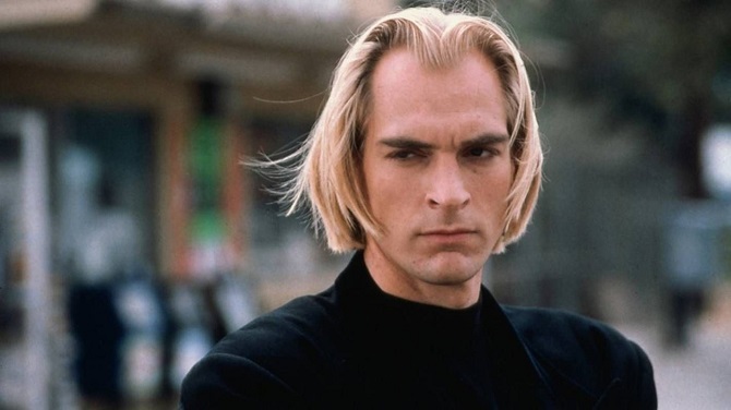 Der Bruder des vermissten Schauspielers Julian Sands sagt, er habe sich bereits von ihm verabschiedet 2