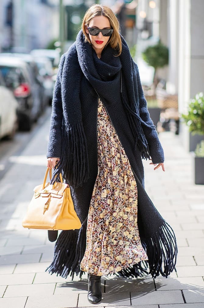 Fashion scarves winter-spring 2023: trendy models 5