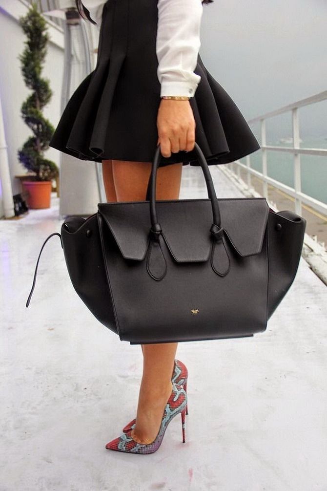 Basic bags that every girl should have in her wardrobe 3