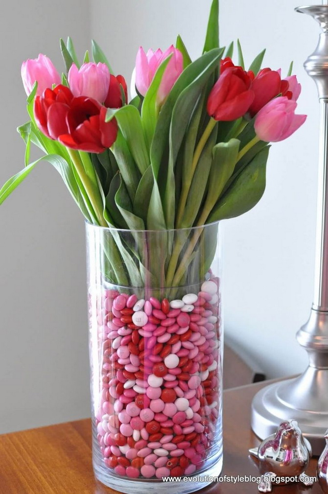 How to decorate a house for Valentine’s Day: simple decor ideas 28