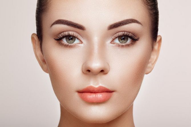 Make-up für grün-braune Augen: Welche Farbpalette soll man wählen? 9