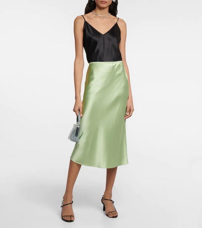 Satin midi skirt: an elegant item for all occasions 23