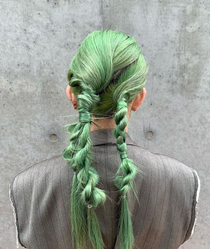40 идей окрашивания волос в зеленый цвет: как подобрать удачный оттенок 19