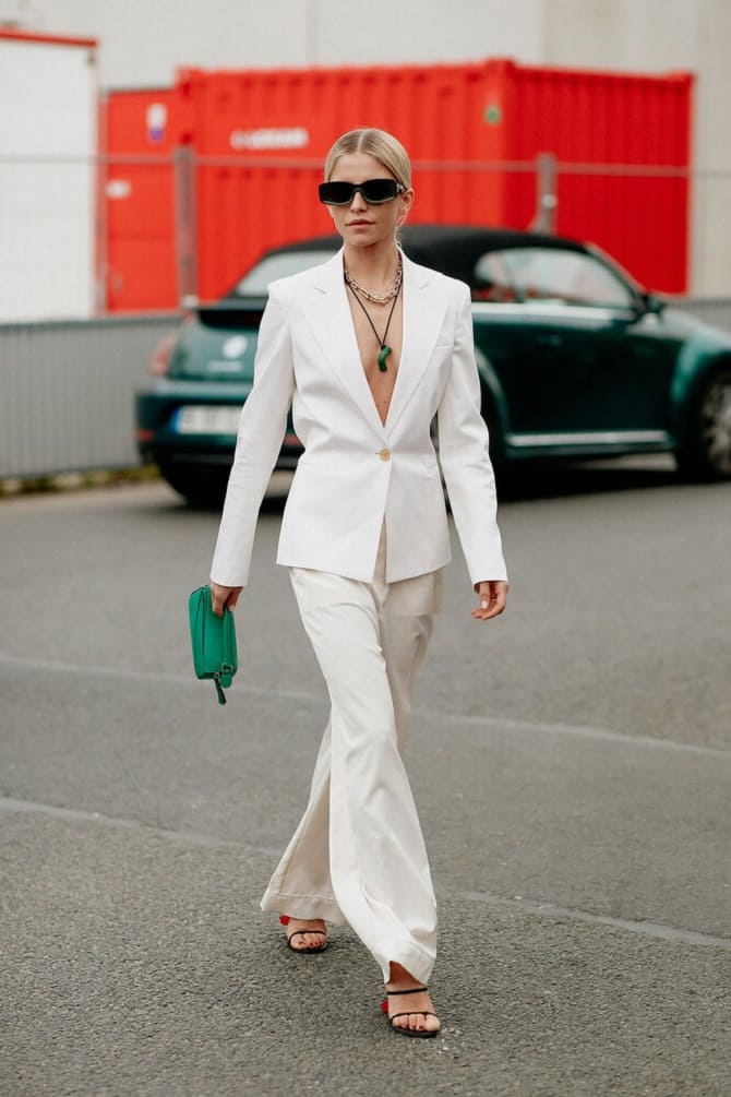 Fashionable trouser suits spring-summer 2024: 5 main trends 13