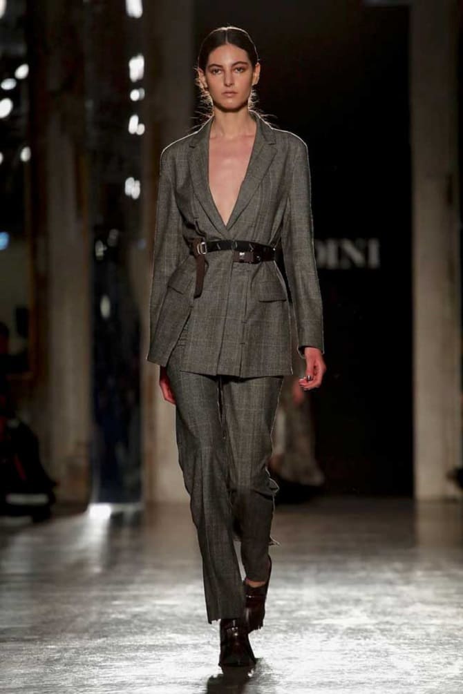 Fashionable trouser suits spring-summer 2024: 5 main trends 5