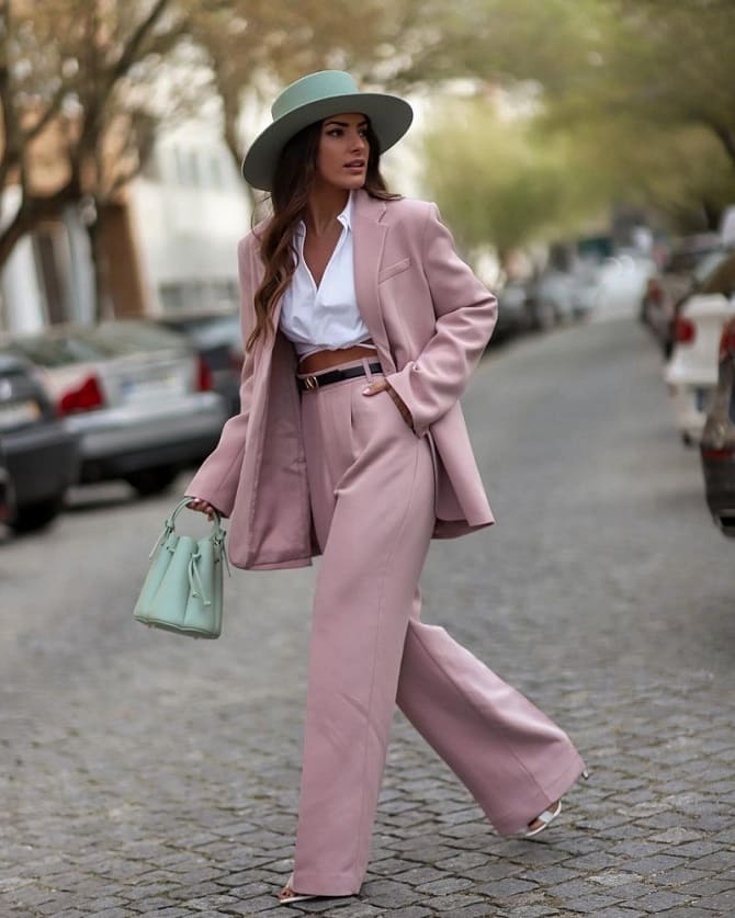 Fashionable trouser suits spring-summer 2024: 5 main trends 1