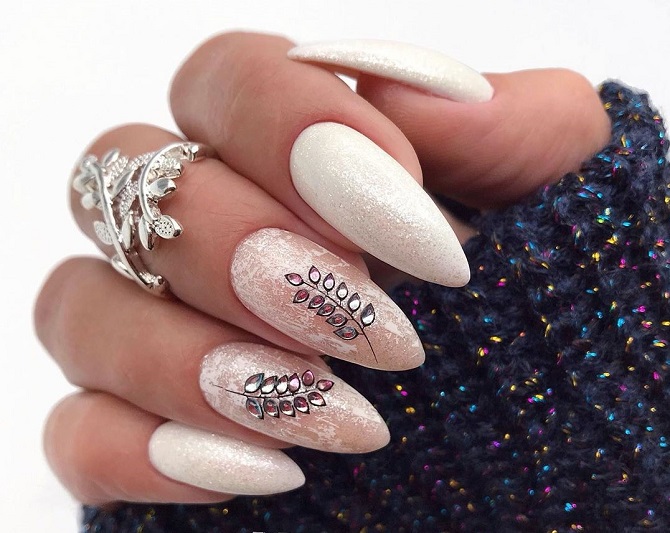 Manicure for March 8: the best ideas with a photo of a beautiful nail design 19