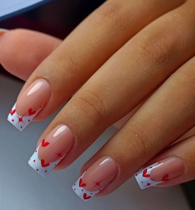Romantic manicure with hearts for Valentine’s Day 2023 11