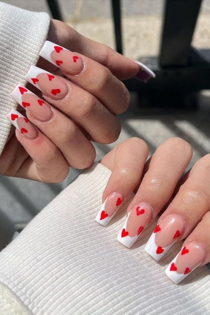 Romantic manicure with hearts for Valentine’s Day 2023 12