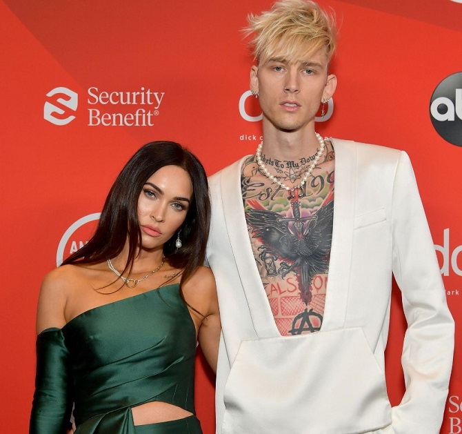 Megan Fox and Machine Gun Kelly turned to a family psychologist for help 1