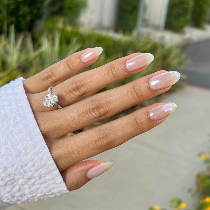 Fashionable manicure for spring 2023: key trends 1