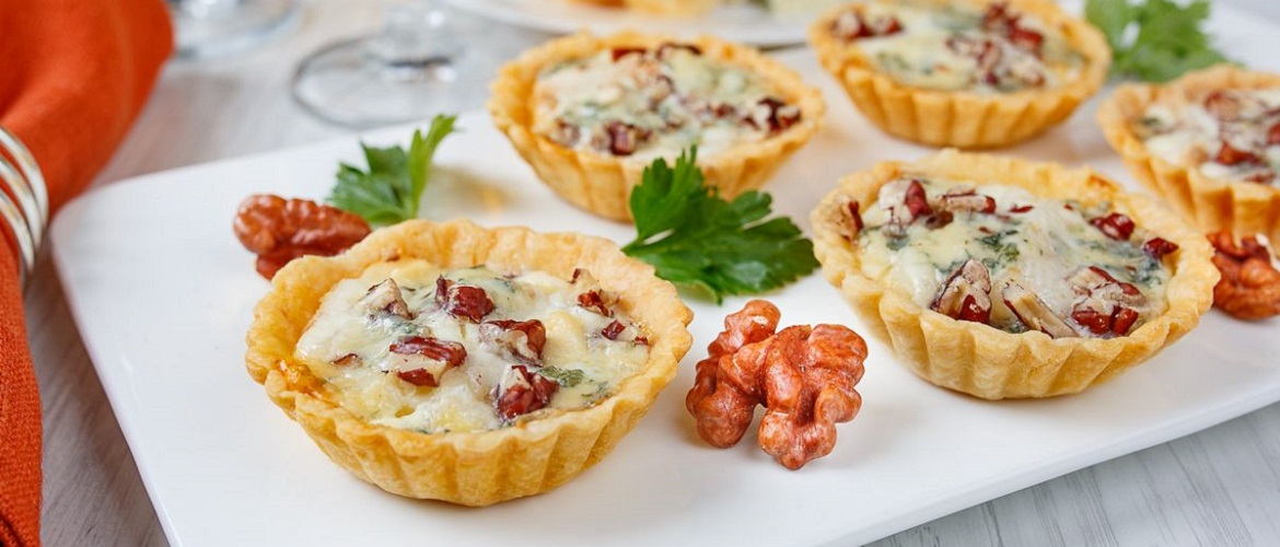 How to cook tartlets: 4 recipes for delicious fillings (+ bonus video)