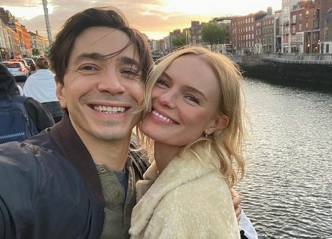 Kate Bosworth and Justin Long sparked engagement rumors 2