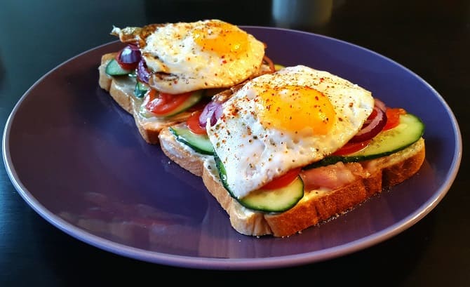 Leckere und gesunde Sandwiches zum Frühstück: einfache Rezepte mit Fotos (+ Bonusvideo) 3