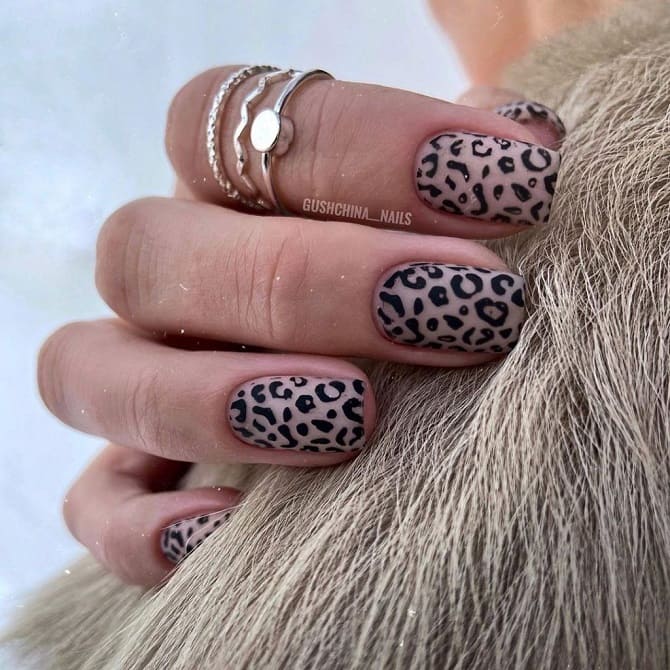 Leopard manicure 2023-2024: current trends in nail design 7