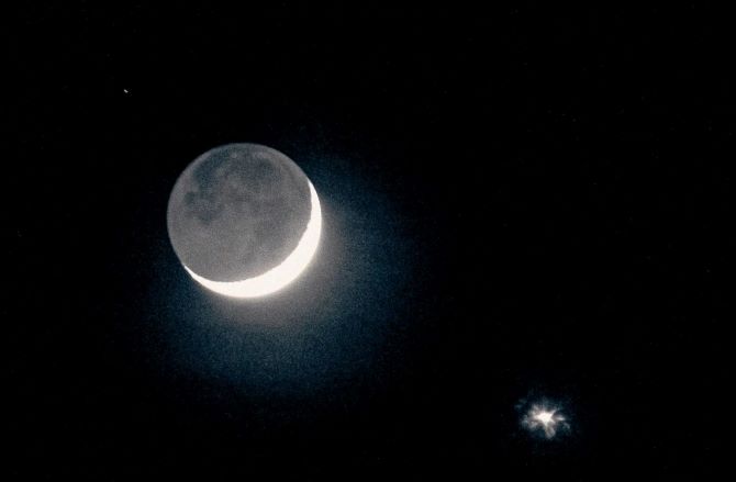 April 2023 New Moon: Solar Eclipse and Mercury Retrograde 1