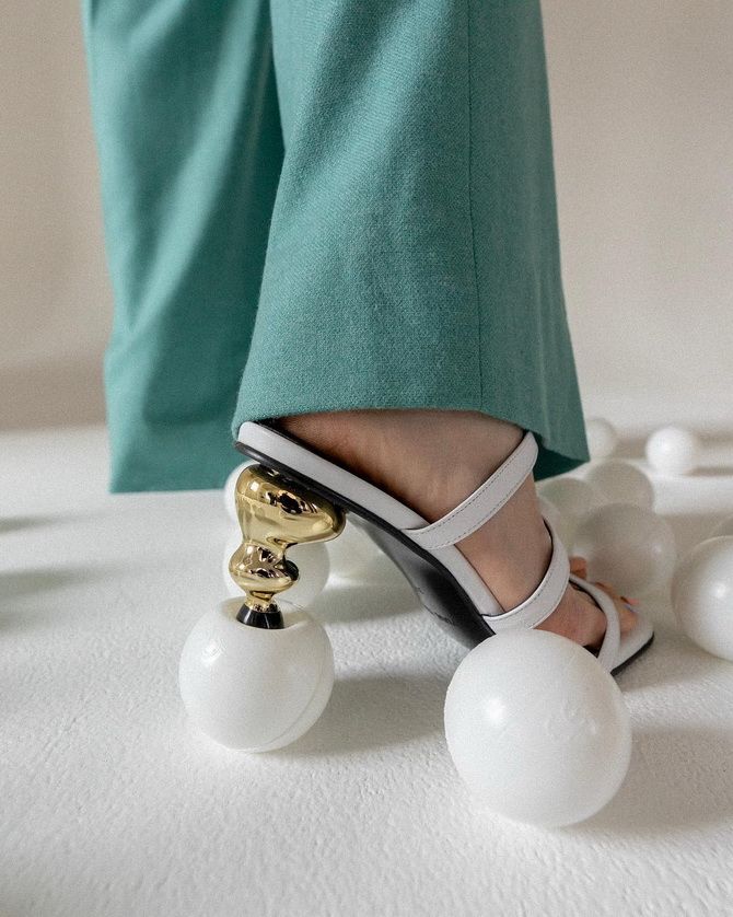 Sculpted heels: a strange but very cool trend + bonus video 12