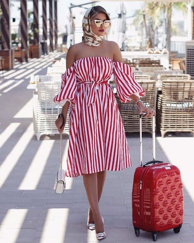 Fashionable striped dresses: the trend of 2023 (+ bonus video) 3