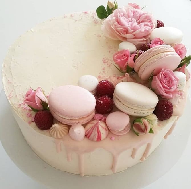How to decorate a cake for March 8: fresh ideas, photos 17