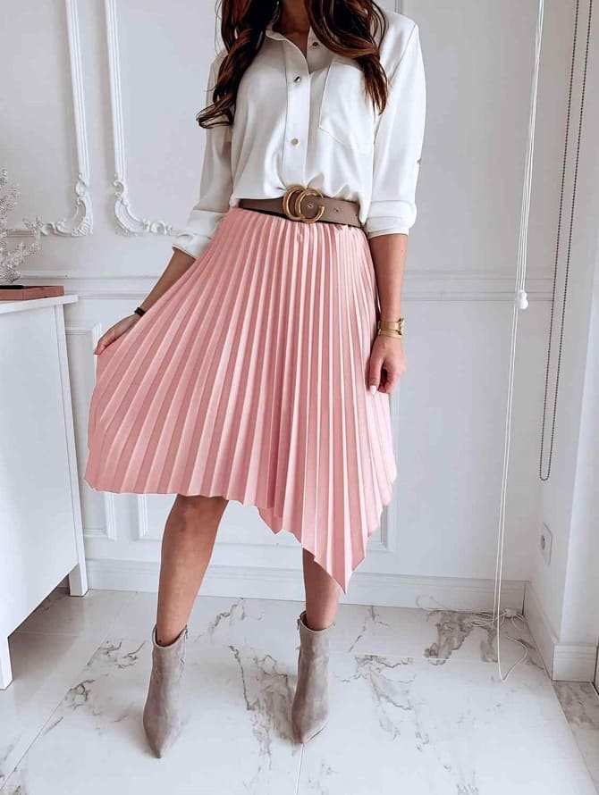 Fashionable knee-length skirts 2023: which styles to choose (+ bonus video) 8