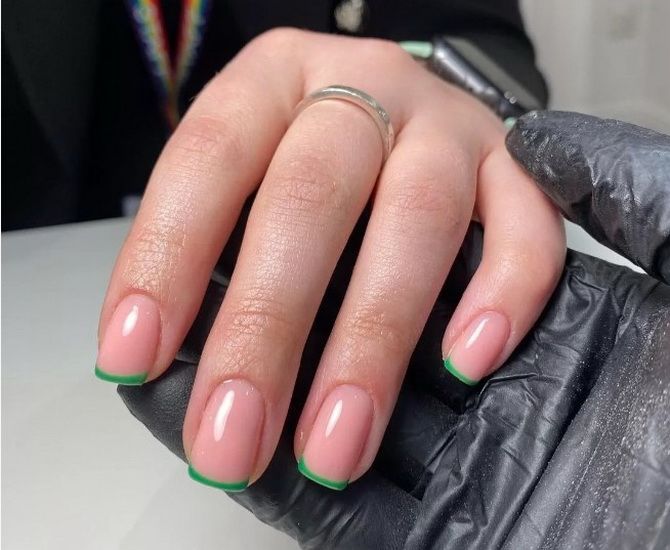 Microfrench 2023 – the trend of minimalism in manicure (+ bonus video) 23