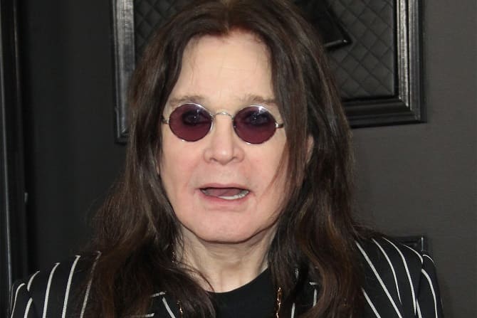 Der an Parkinson erkrankte Ozzy Osbourne schockierte mit seinem Aussehen 3