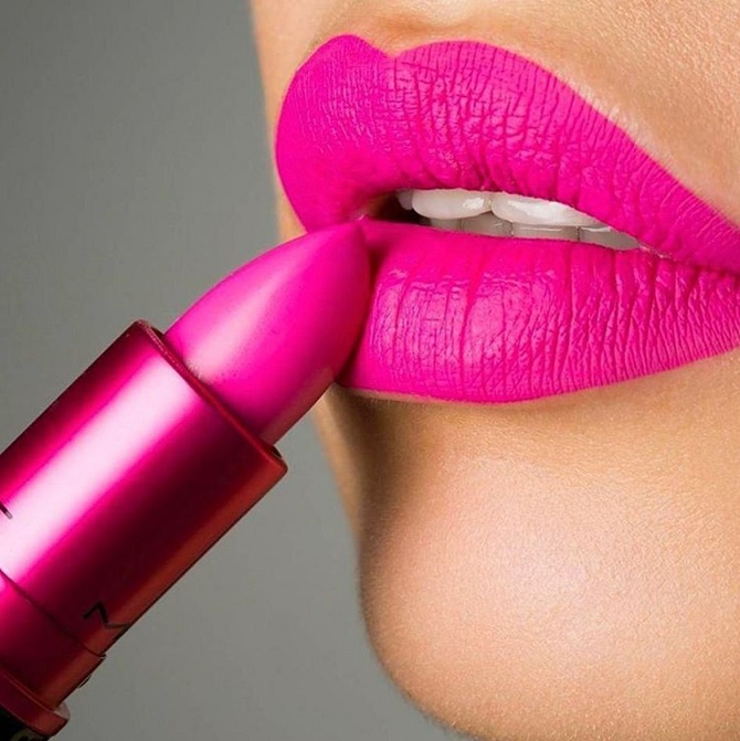 5 trendige Lippenstiftfarben für den Sommer 2023 (+ Bonusvideo) 5