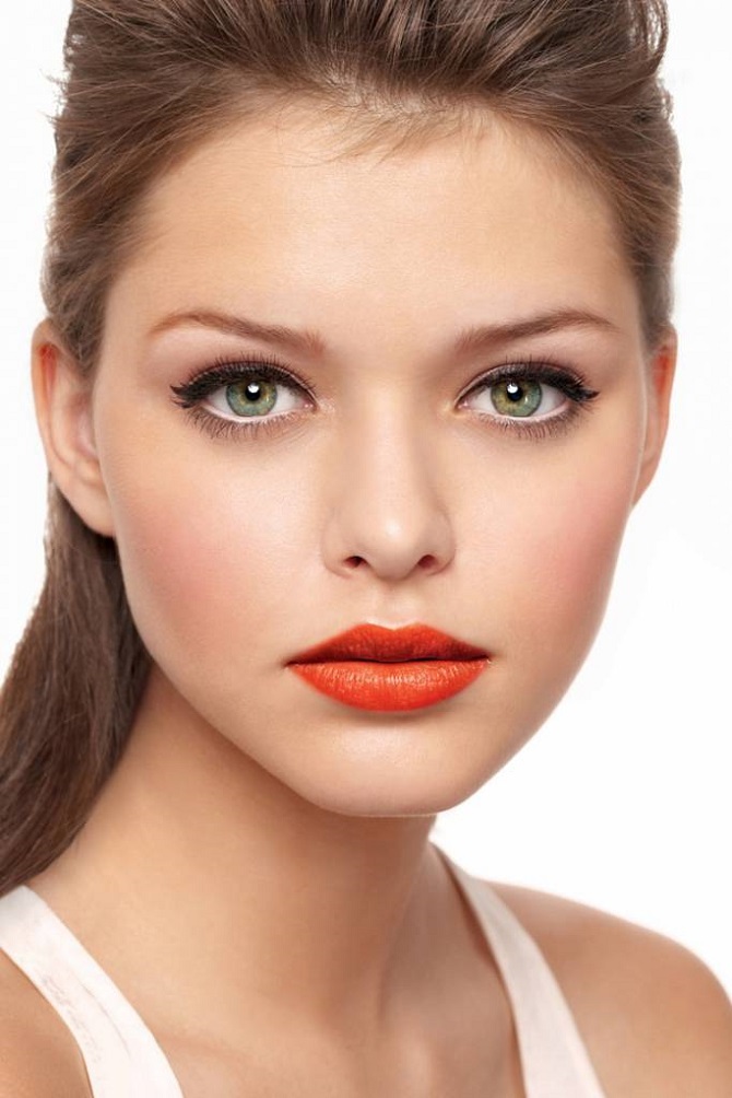 5 trendige Lippenstiftfarben für den Sommer 2023 (+ Bonusvideo) 1