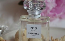 Chanel №5: які парфуми подарувати жінці на День народження
