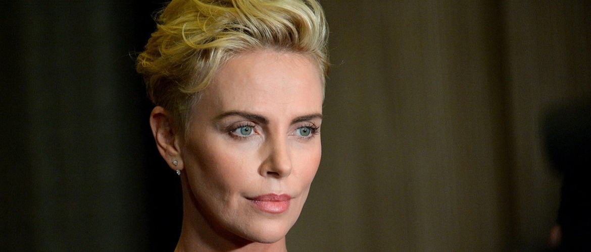 Charlize Theron photographed during a date with a new boyfriend