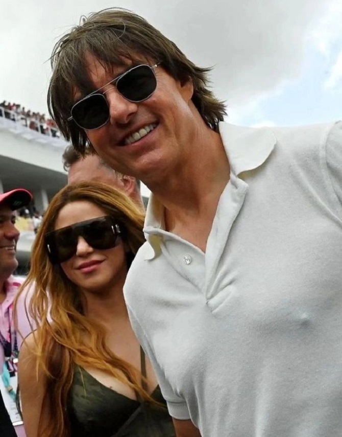 Shakira wird verdächtigt, eine Affäre mit Tom Cruise zu haben 1