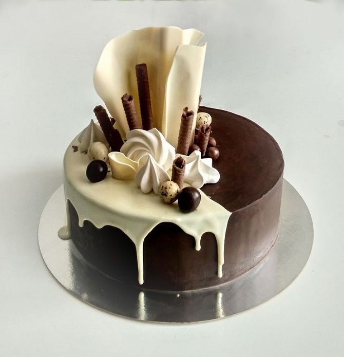 How to decorate a cake with chocolate: interesting decor ideas 4