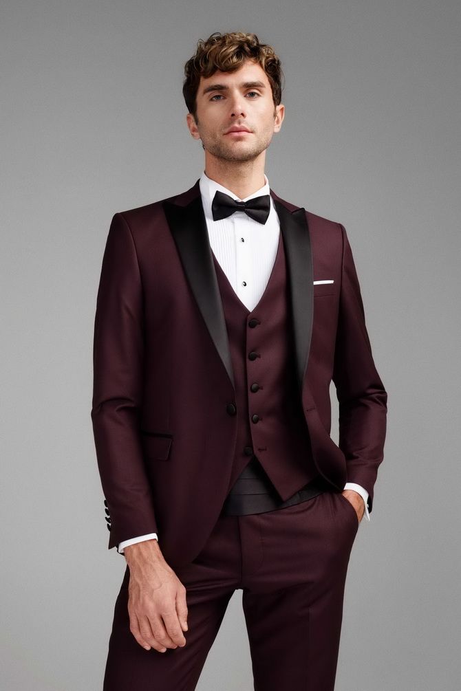 What to wear a guy to prom 2023: the most stylish options 3