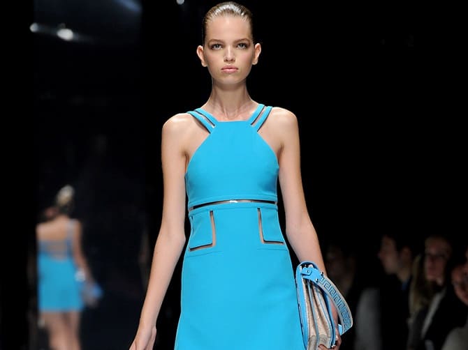 Fashionable blue dresses for the summer of 2023: current styles 6