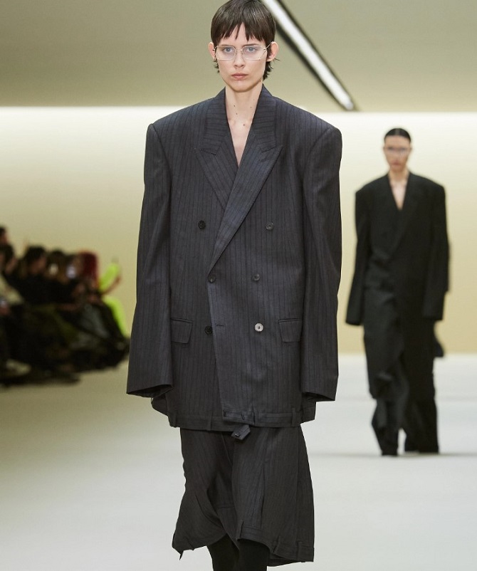 Pinstripe Suits: 2023 Fashion Trends 6