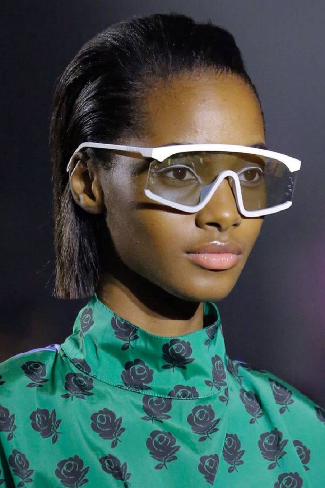 Fashion sunglasses-masks for the summer of 2023: the most current models 4