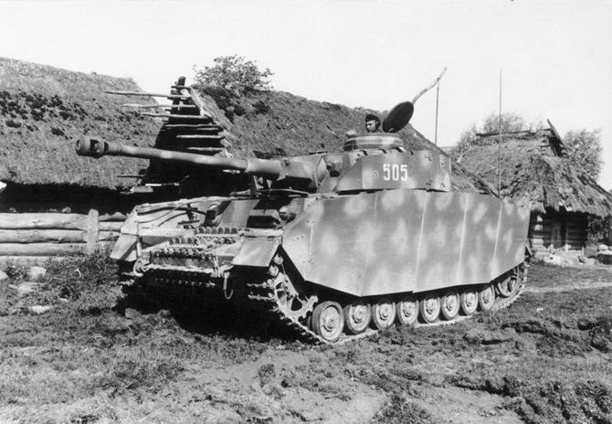 German tank T-4: Pz.Kpfw.IV + bonus video 7