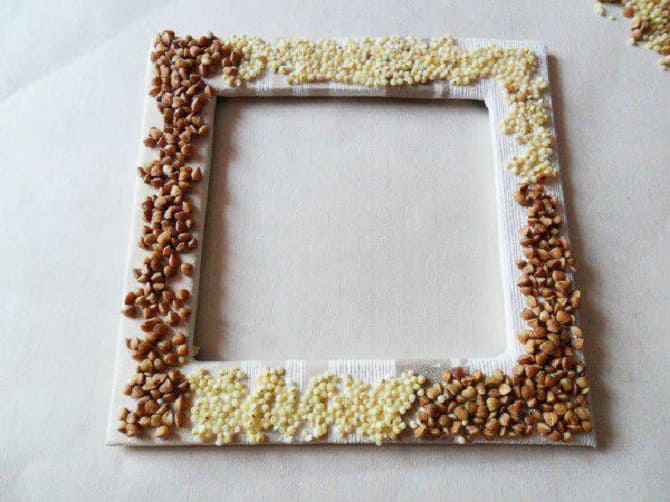 How to make a frame for a picture with your own hands: decor from improvised materials (+ bonus video) 8