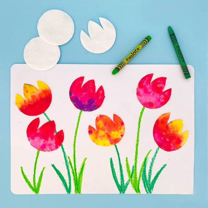 Cotton pad flowers: simple crafts for preschoolers 3