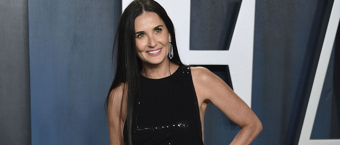 Demi Moore showed up for a walk with her granddaughter