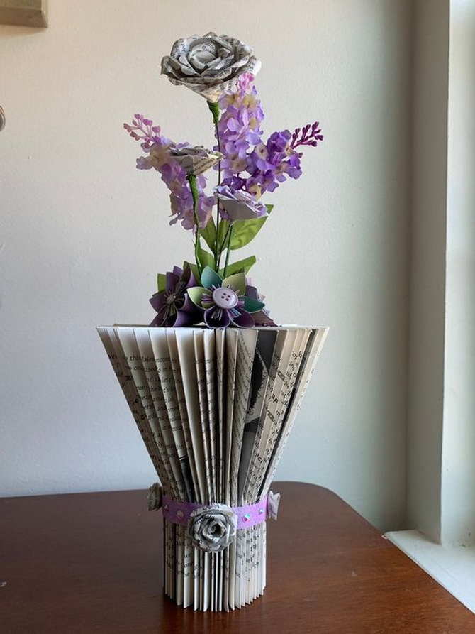 Crafts from old books: how to turn pages into beautiful flower arrangements (+ bonus video) 16