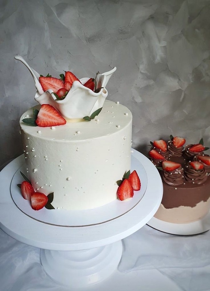 So dekorieren Sie einen Kuchen mit Erdbeeren – kreative Designideen (+ Bonusvideo) 13
