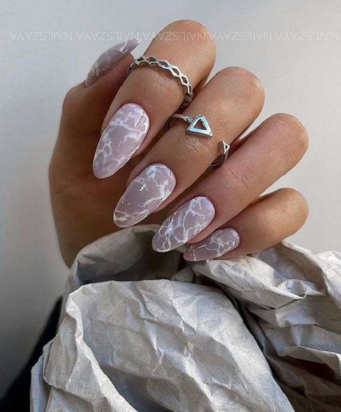 Marble Manicure 2023: Cool Nail Design Ideas (+ Bonus Video) 3