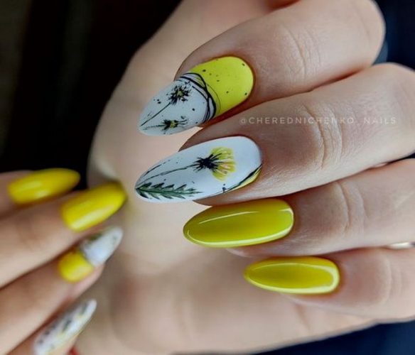 Manicure with flowers – trendy new items in 2023 29